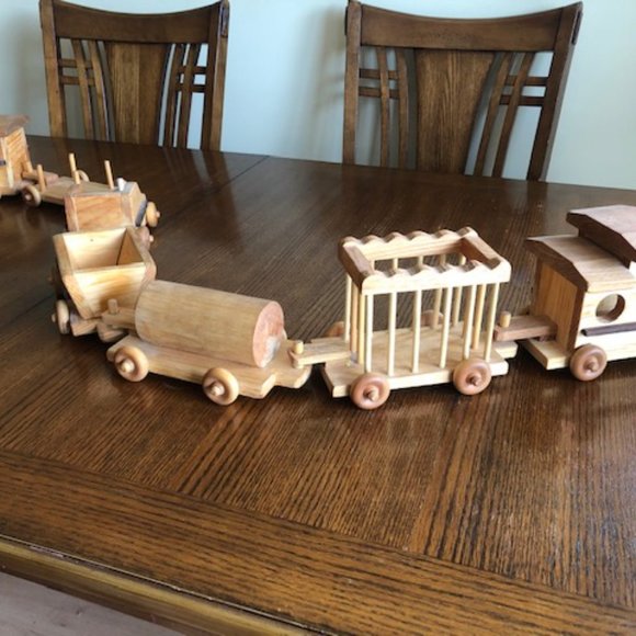 Wooden train set - Picture 2 of 9